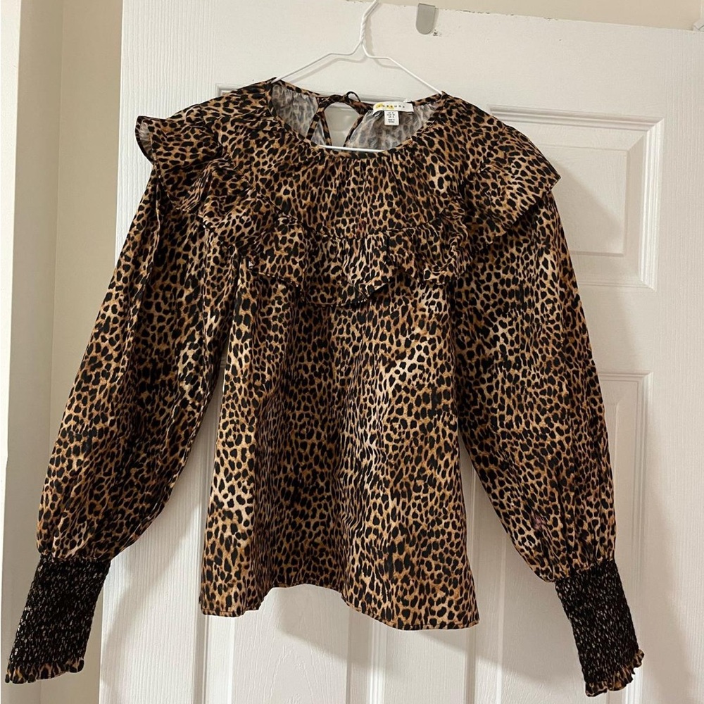 Leopard Print Ruffle Blouse Size 4 US New without tags